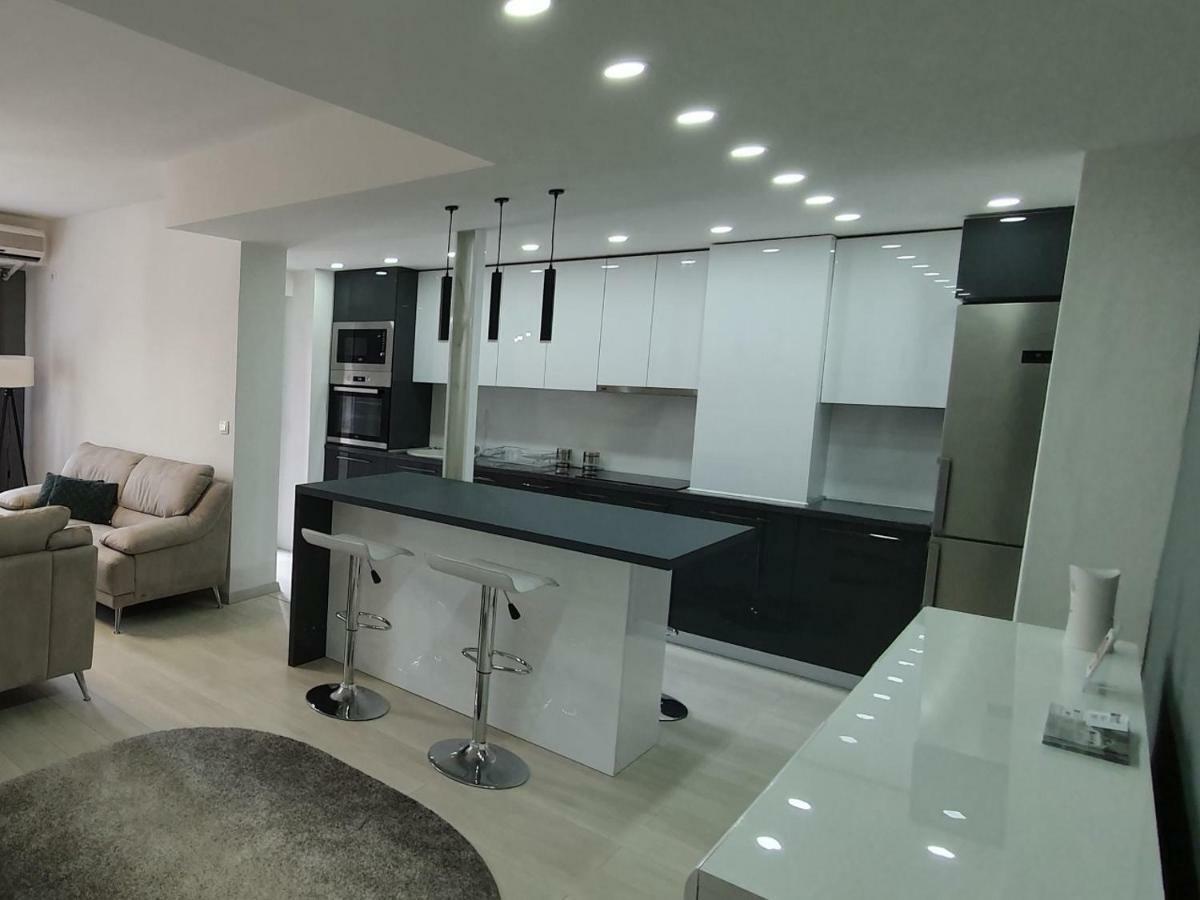 City Center Apartment Skopje Ngoại thất bức ảnh
