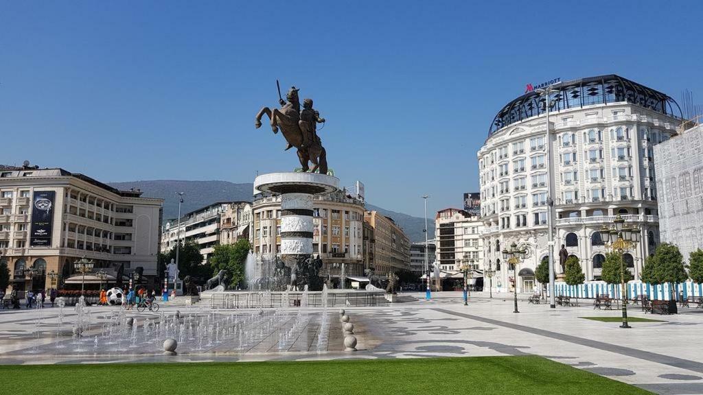 City Center Apartment Skopje Ngoại thất bức ảnh